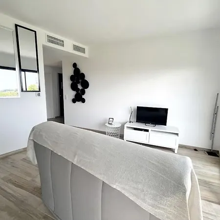 Beau T2 Alizee - Wifi - Vue - Parking -jardin
